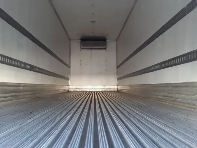 2021 FREIGHTLINER/MERCEDES M2 106