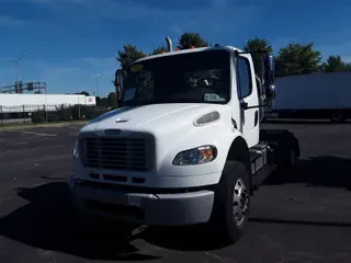 2015 FREIGHTLINER/MERCEDES M2 106