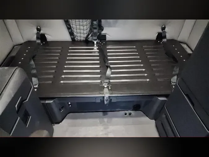 2021 FREIGHTLINER CA126