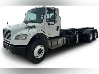 2018 Freightliner Business Class M2 106