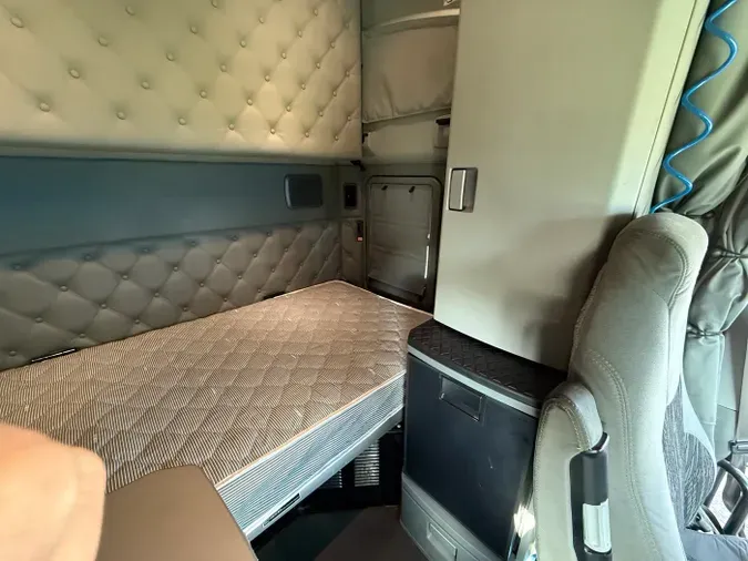 2022 Kenworth T6800254e18f93530edcbcf7787b024ee648