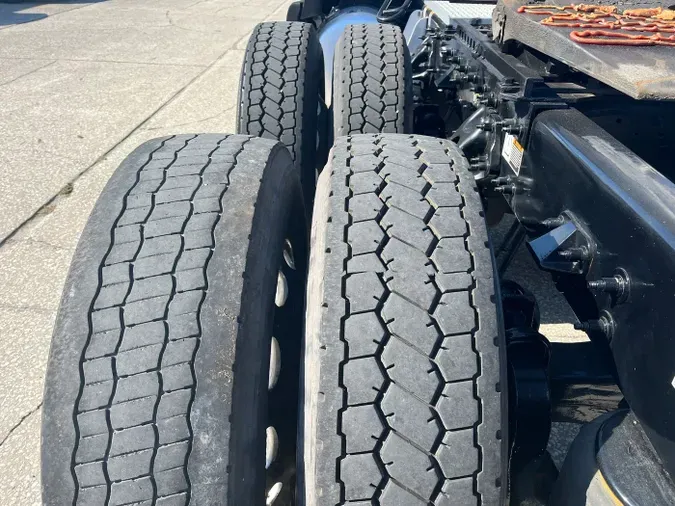 2023 Peterbilt 5790254f0acb1c51e2a61b0b5bd6a60688e