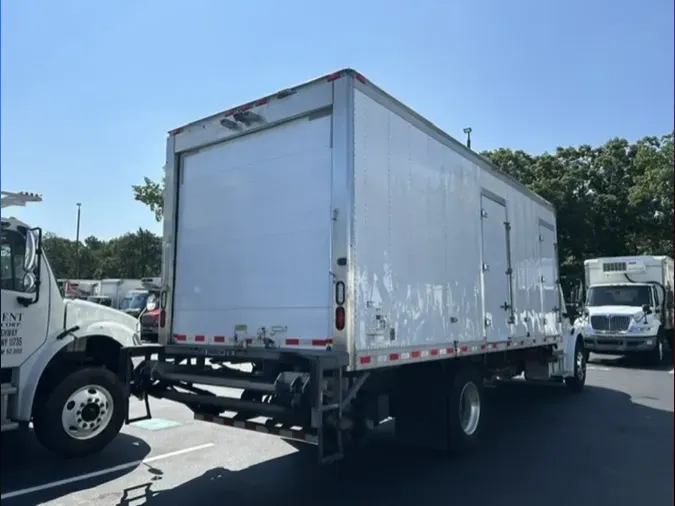 2020 FREIGHTLINER/MERCEDES M2 106
