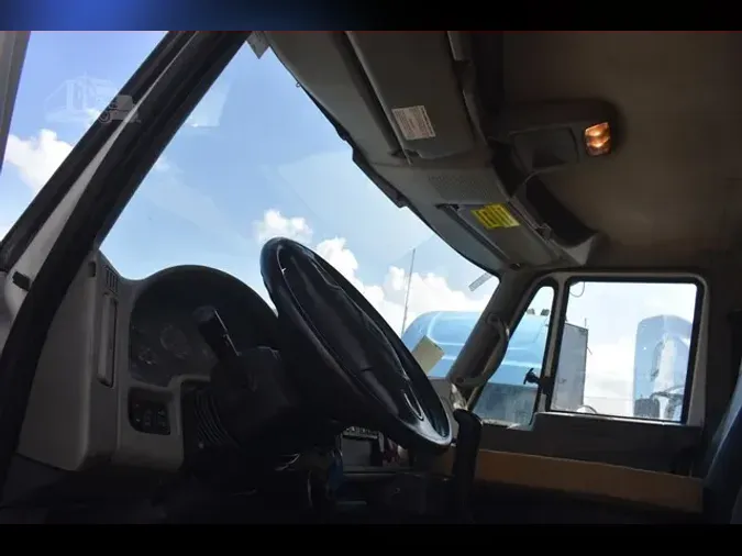 2008 INTERNATIONAL WORKSTAR 7600