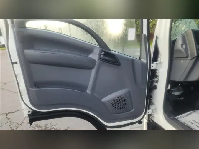 2020 ISUZU NPR-XD