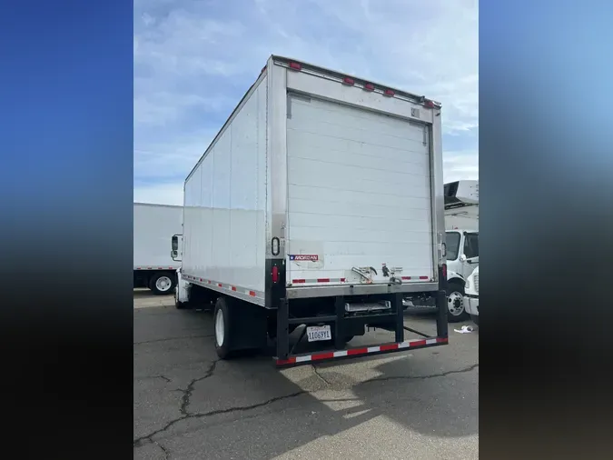 2016 FREIGHTLINER/MERCEDES M2 106