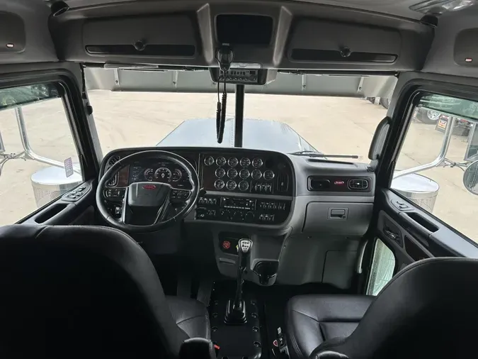 2024 Peterbilt 389