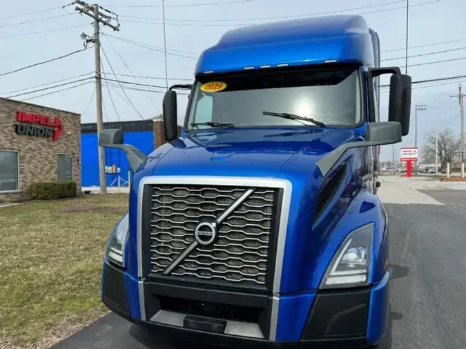 2019 Volvo VNL64T760