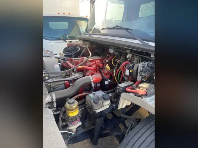 2019 FREIGHTLINER/MERCEDES M2 106