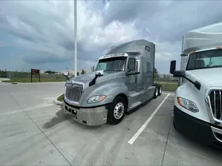 2022 International LT625