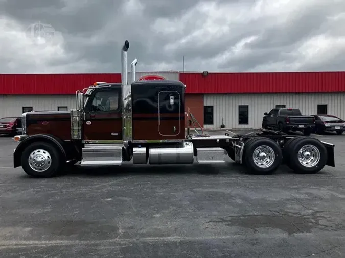 2027 PETERBILT 589