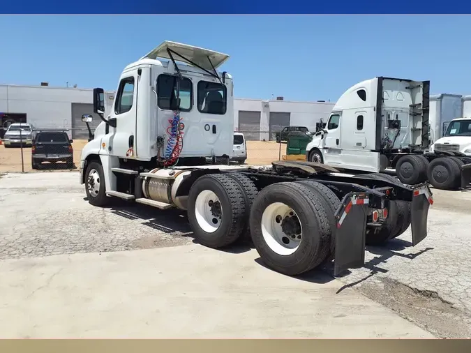 2018 FREIGHTLINER CASCADIA 125