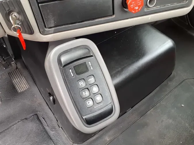 2018 NAVISTAR INTERNATIONAL 8600 (4X2)