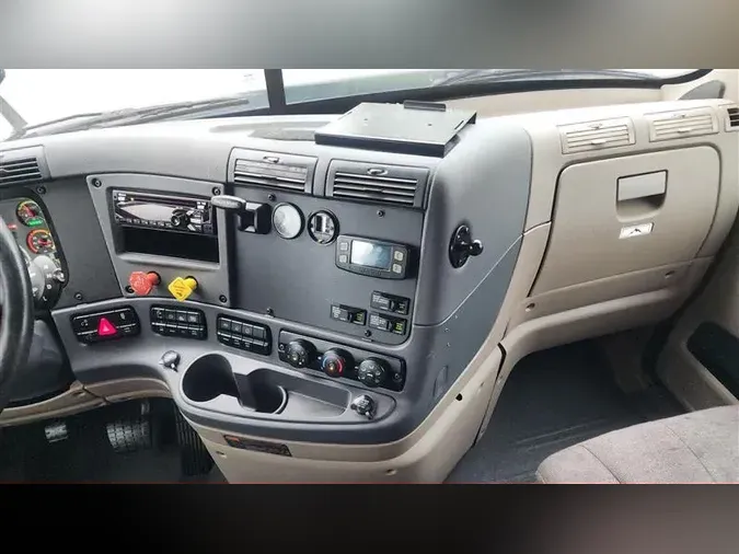 2020 FREIGHTLINER CASCADIA