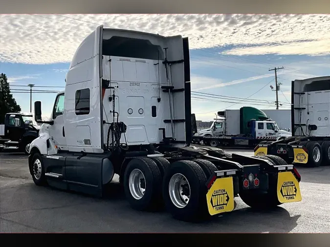 2023 INT LT625 6X40267a1f08a98bfa11de51b0e446c2ffb