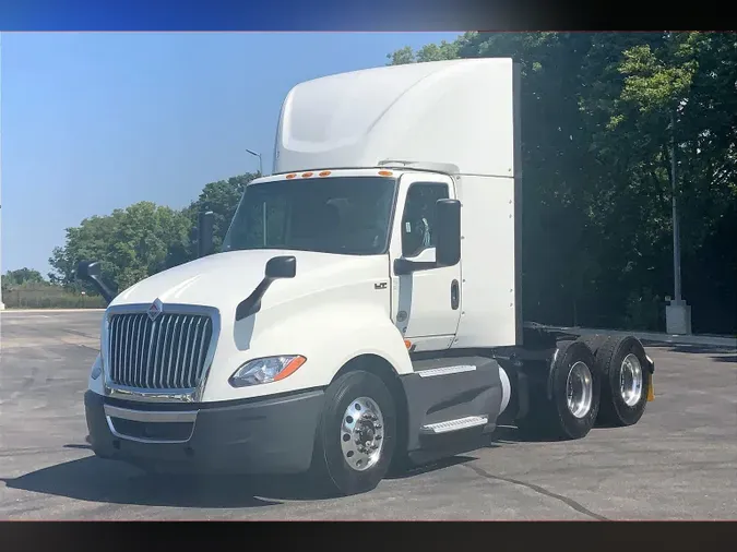 2022 INT LT625 6x4