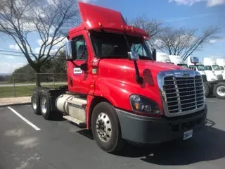 2015 FREIGHTLINER X12564ST