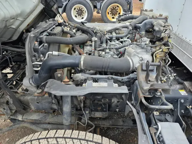 2019 ISUZU NPR HD