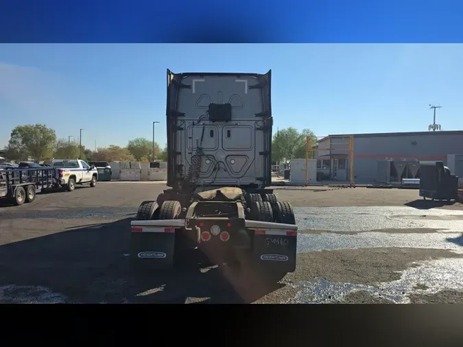 2023 Freightliner Cascadia 126