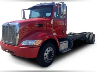 2021 Peterbilt 337