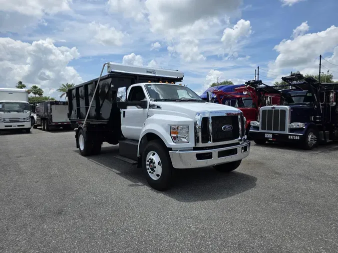2025 Ford F-650