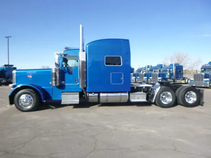 2022 Peterbilt 389