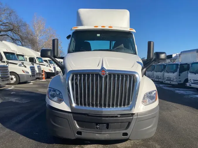 2019 NAVISTAR INTERNATIONAL LT625 DAYCAB T/A