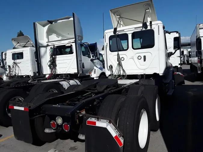 2018 FREIGHTLINER/MERCEDES CASCADIA 1250281d393de24dfb4269b7be6cedff7f8