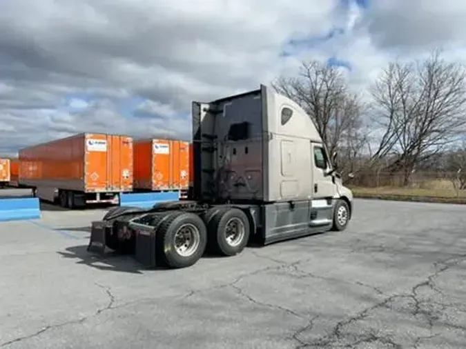 2021 Freightliner Cascadia