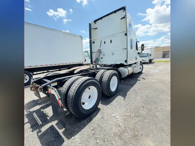 2019 FREIGHTLINER/MERCEDES CASCADIA 125