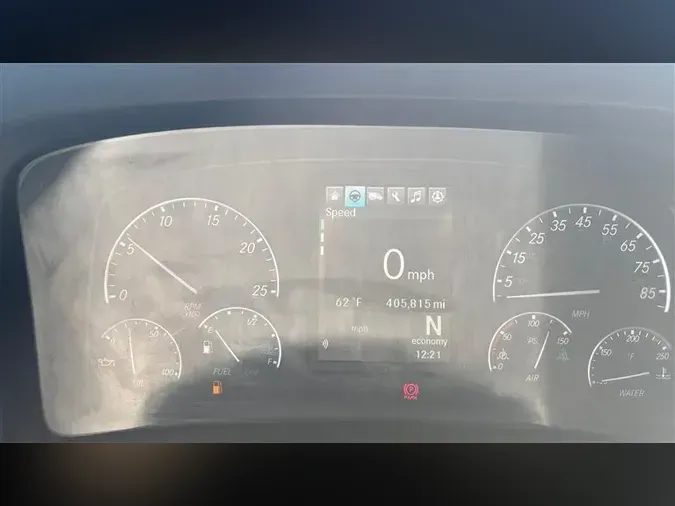 2021 FREIGHTLINER CA126