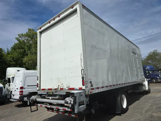 2016 FREIGHTLINER/MERCEDES M2 106