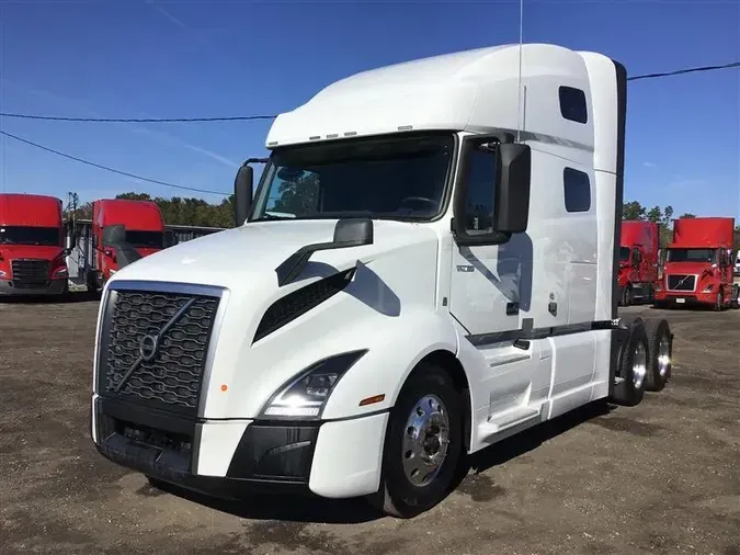 2022 VOLVO VNL64T760028b733aa9d060a4d3e0131f5ca93756