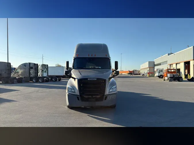 2025 Freightliner Cascadia 126