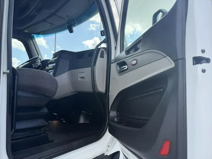 2024 Peterbilt 579