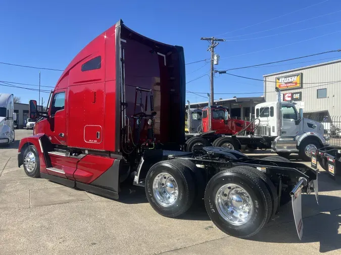 2024 Kenworth T680