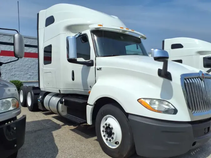 2019 NAVISTAR INTERNATIONAL LT625 SLPR CAB