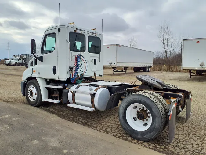 2014 FREIGHTLINER/MERCEDES CASCADIA 125