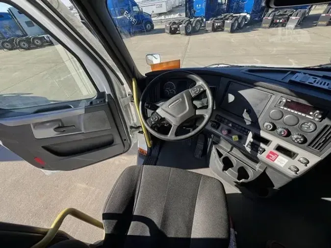 2023 FREIGHTLINER CASCADIA 116