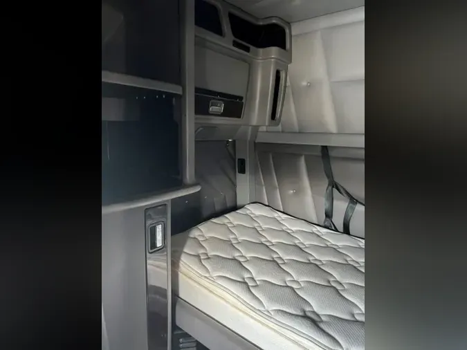 2018 Peterbilt 389