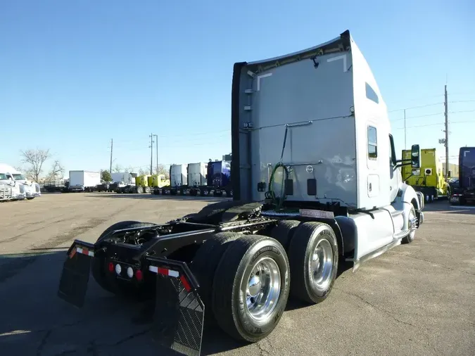 2022 Kenworth T680