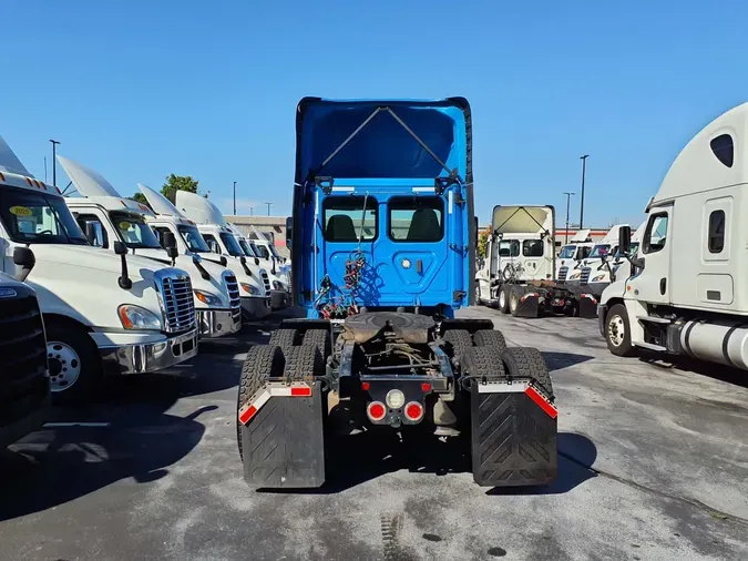 2019 FREIGHTLINER NEW CASCADIA PX12664