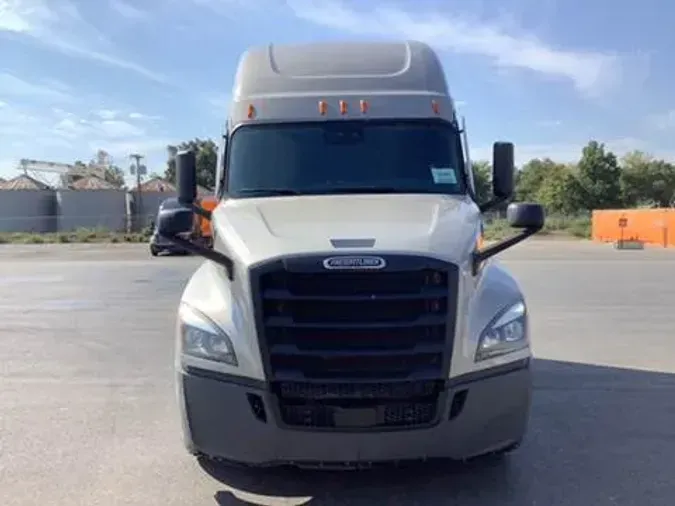 2023 Freightliner Cascadia