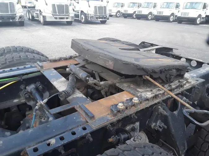 2019 NAVISTAR INTERNATIONAL LT625 DAYCAB T/A