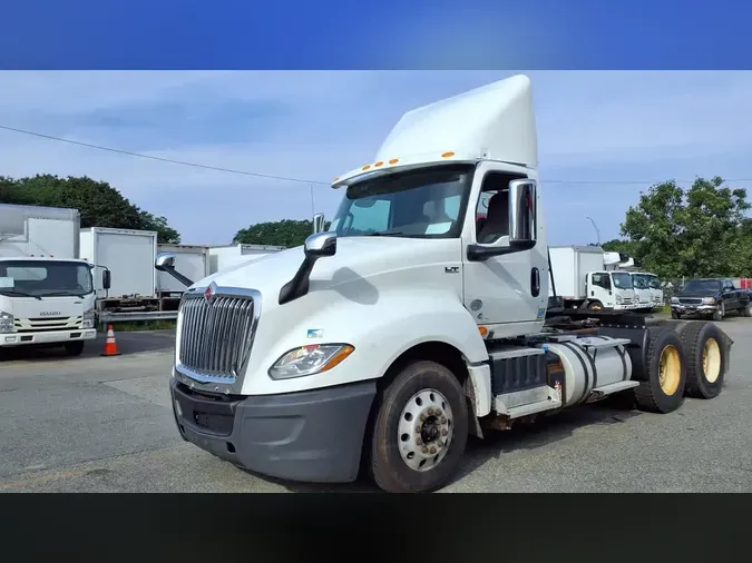 2019 NAVISTAR INTERNATIONAL LT625 DAYCAB T/A02a679f785b2a2a01485800bd53cd2a3