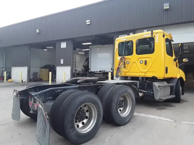2020 FREIGHTLINER/MERCEDES NEW CASCADIA 11602a6e5272701ef23b95b90895b4e4b01