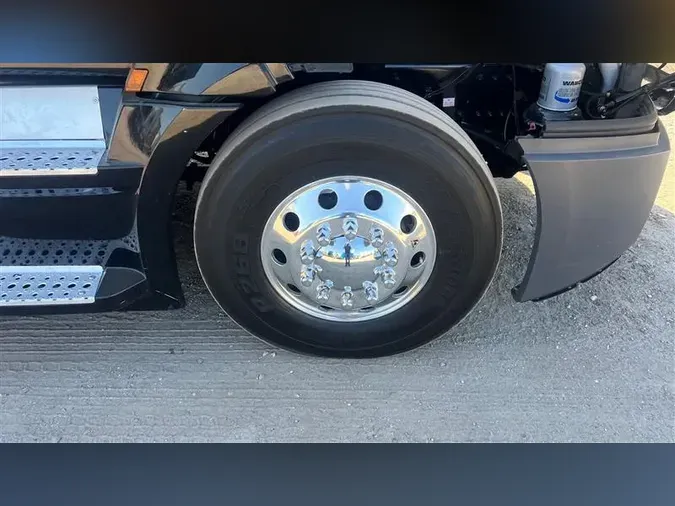 2020 FREIGHTLINER CA126