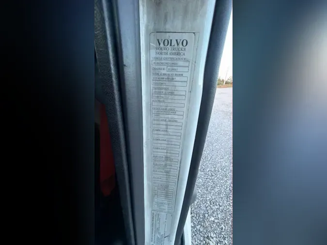 2019 Volvo VNL300
