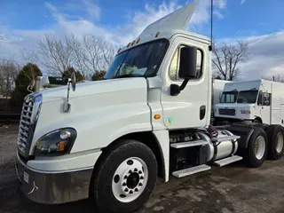 2018 FREIGHTLINER/MERCEDES CASCADIA 125