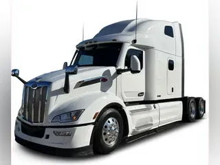 2023 Peterbilt 579